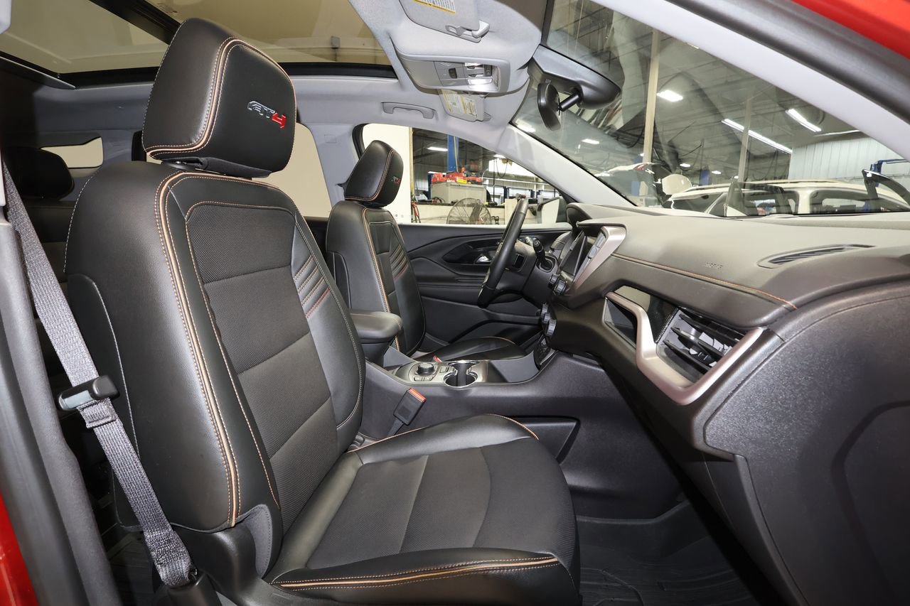Certified 2024 GMC Terrain AT4 w/ Infotainment Package II AWD/4WD image 26