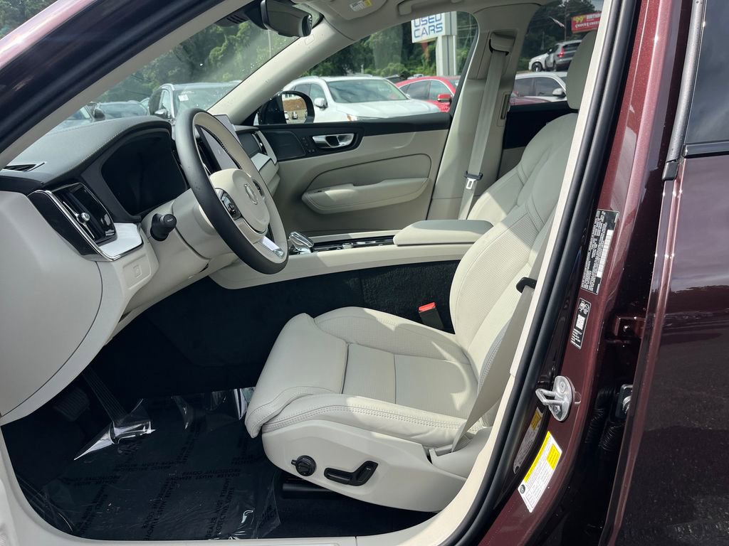 New 2026 Volvo XC60 B5 Ultra w/ Protection Package Premier image 11