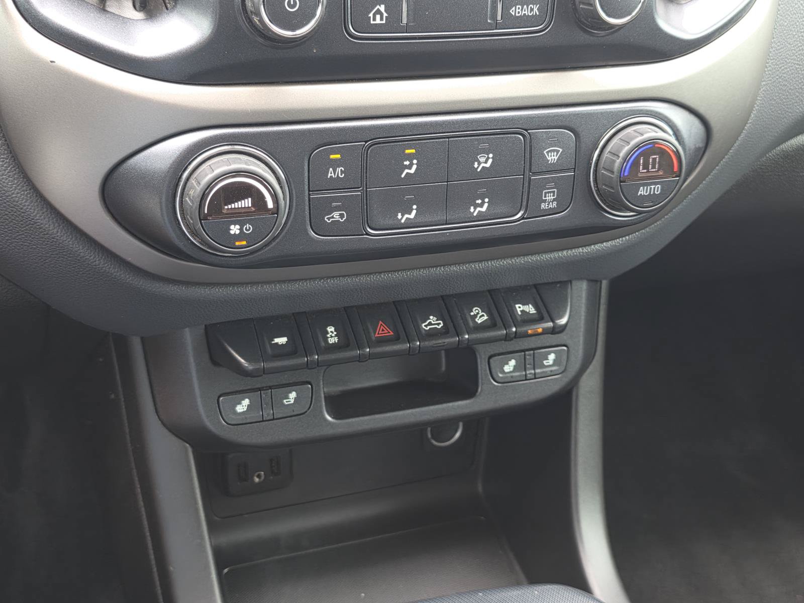 Used 2019 Chevrolet Colorado Z71 RWD image 23