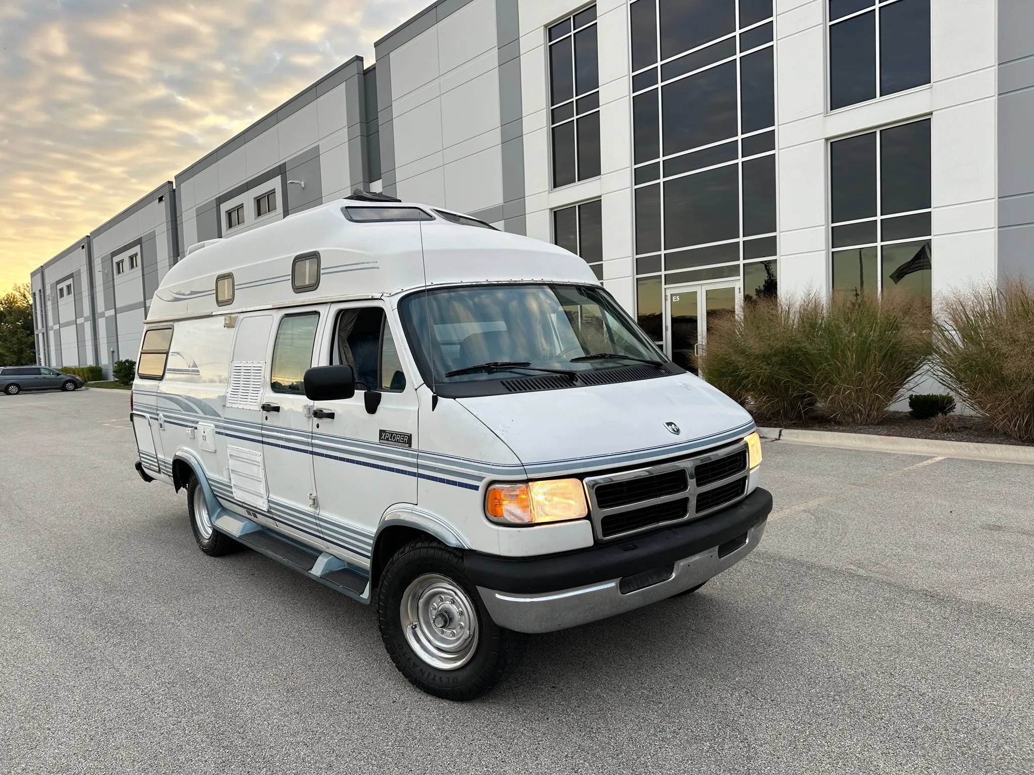 Used 1997 Dodge B3500 RWD image 11