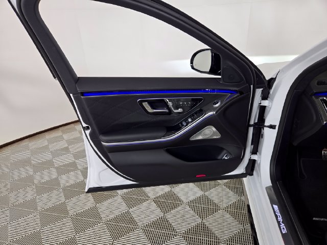 Used 2026 Mercedes-Benz S 63 AMG S image 24