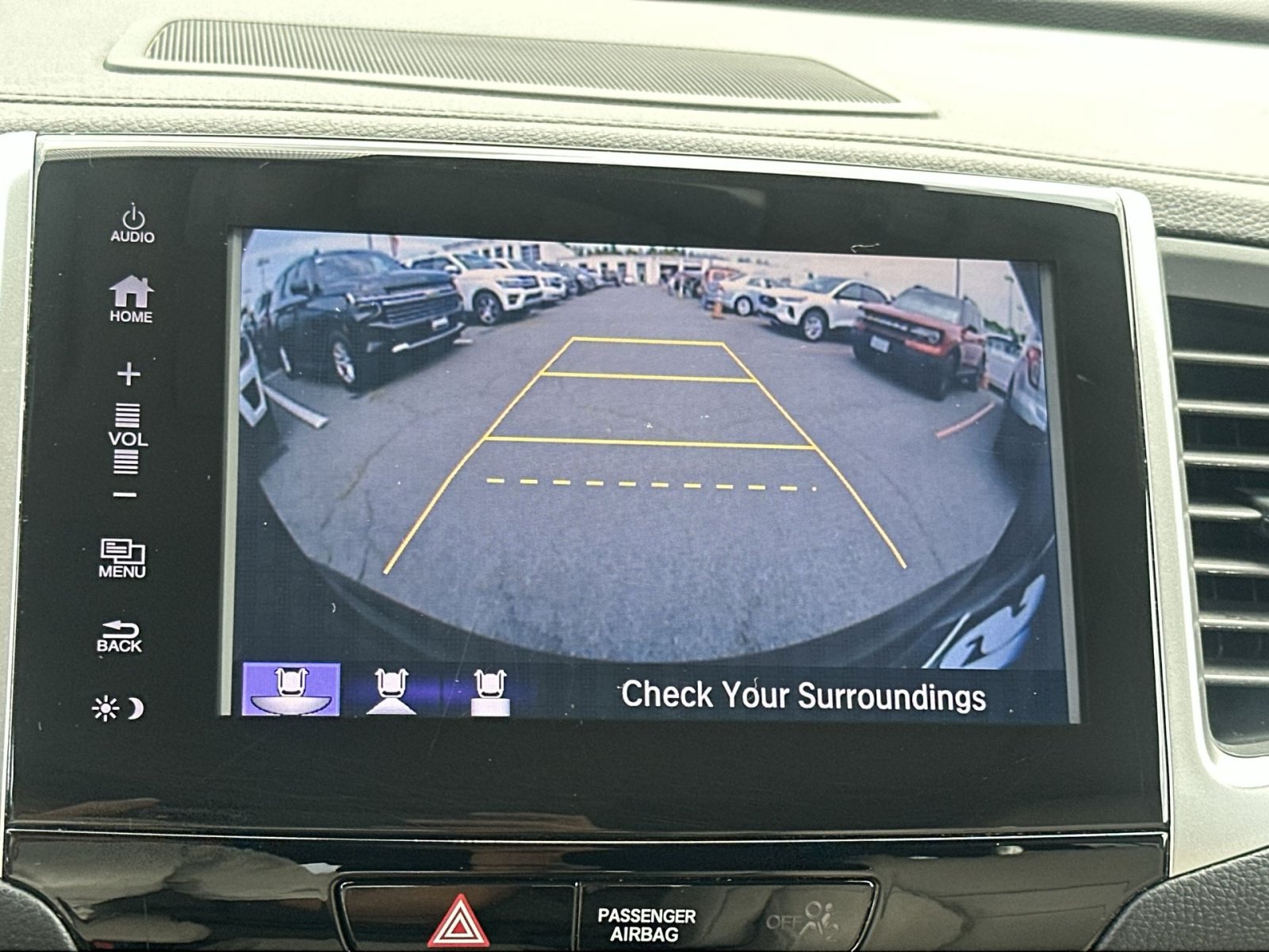 Used 2017 Honda Pilot Touring image 27