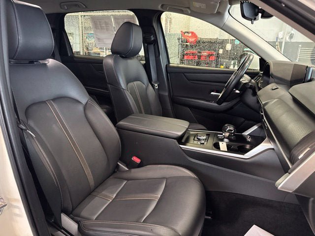 Used 2025 MAZDA CX-90 3.3 Turbo w/ Select Package AWD/4WD image 30