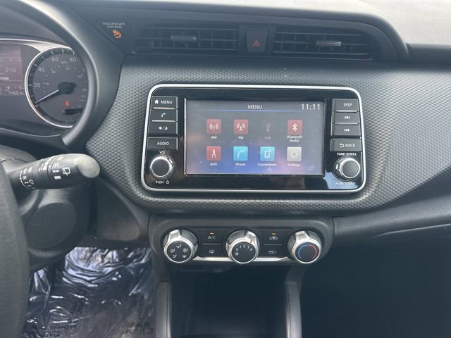 Used 2021 Nissan Kicks S FWD image 23