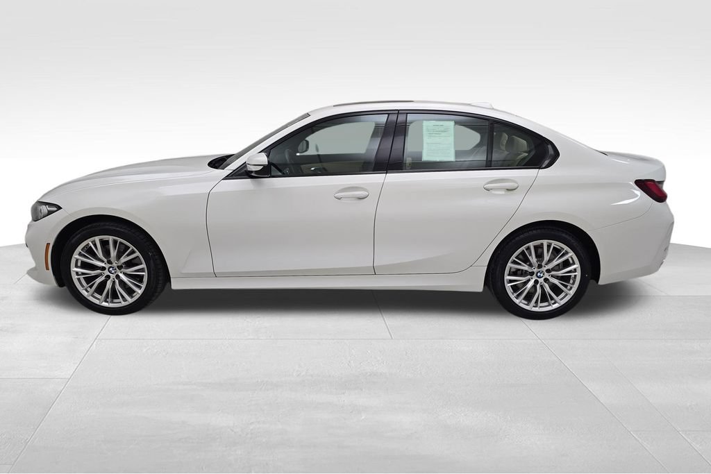 Certified 2023 BMW 330i xDrive Sedan w/ Driving Assistance Package AWD/4WD image 6