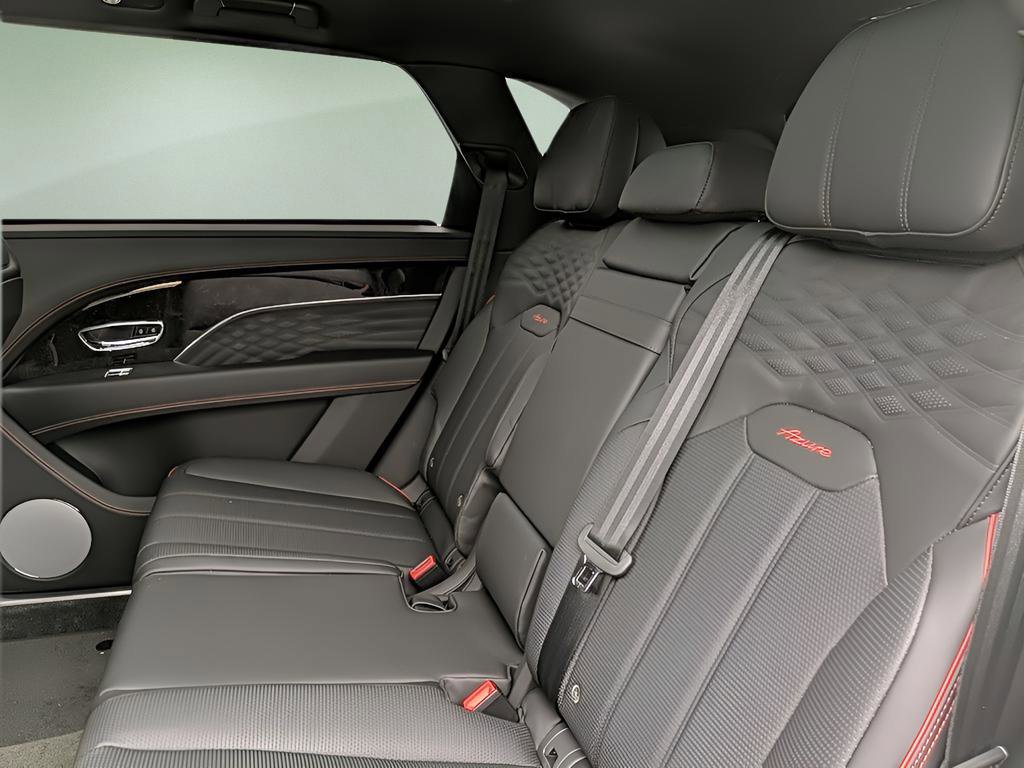 Used 2023 Bentley Bentayga Extended Wheelbase image 34