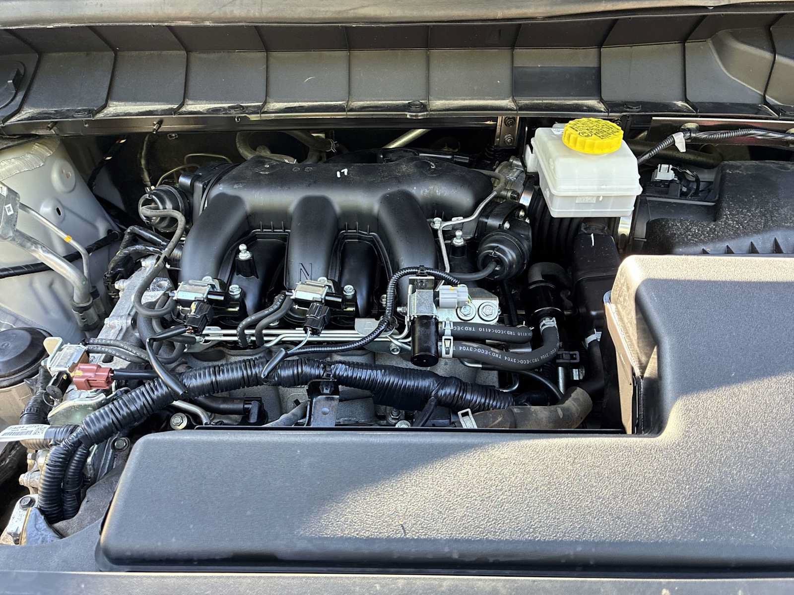 Used 2024 Nissan Pathfinder SV AWD/4WD image 17