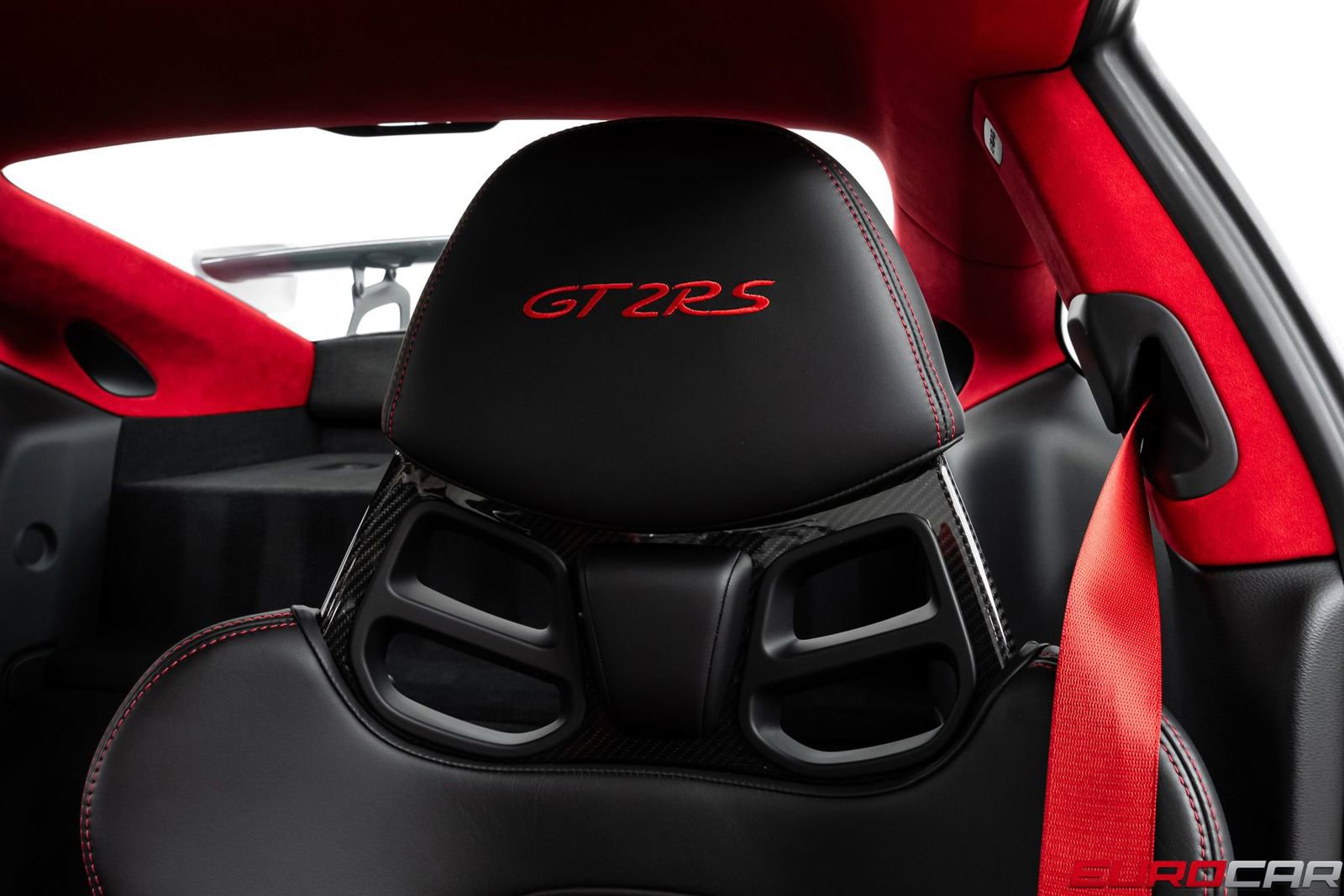 Used 2018 Porsche 911 GT2 RS image 49