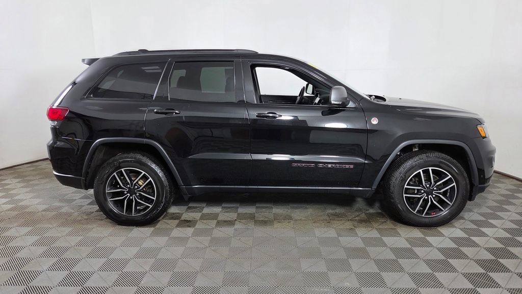 Used 2019 Jeep Grand Cherokee Trailhawk w/ Trailhawk Luxury Group AWD/4WD image 9