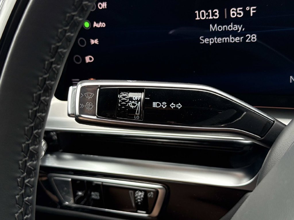 New 2027 Cadillac Lyriq Luxury RWD image 18