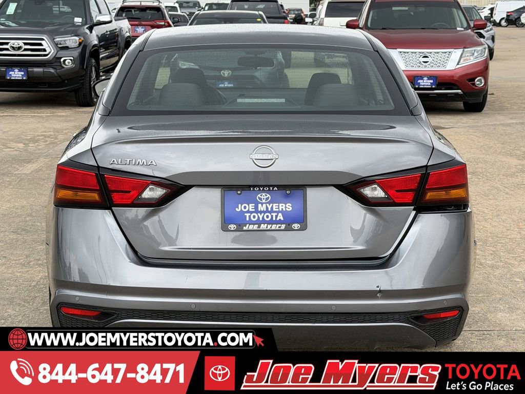 Used 2024 Nissan Altima 2.5 S image 8