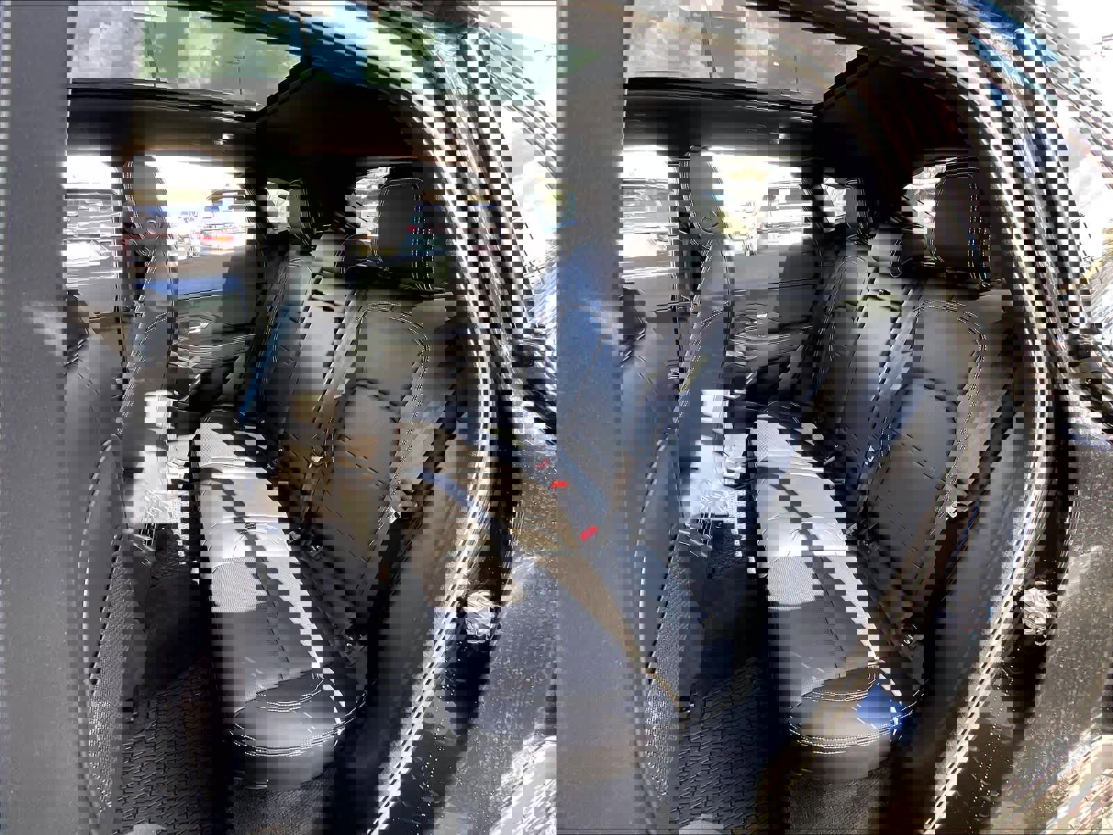 Used 2024 Jaguar E-PACE R-Dynamic SE image 28