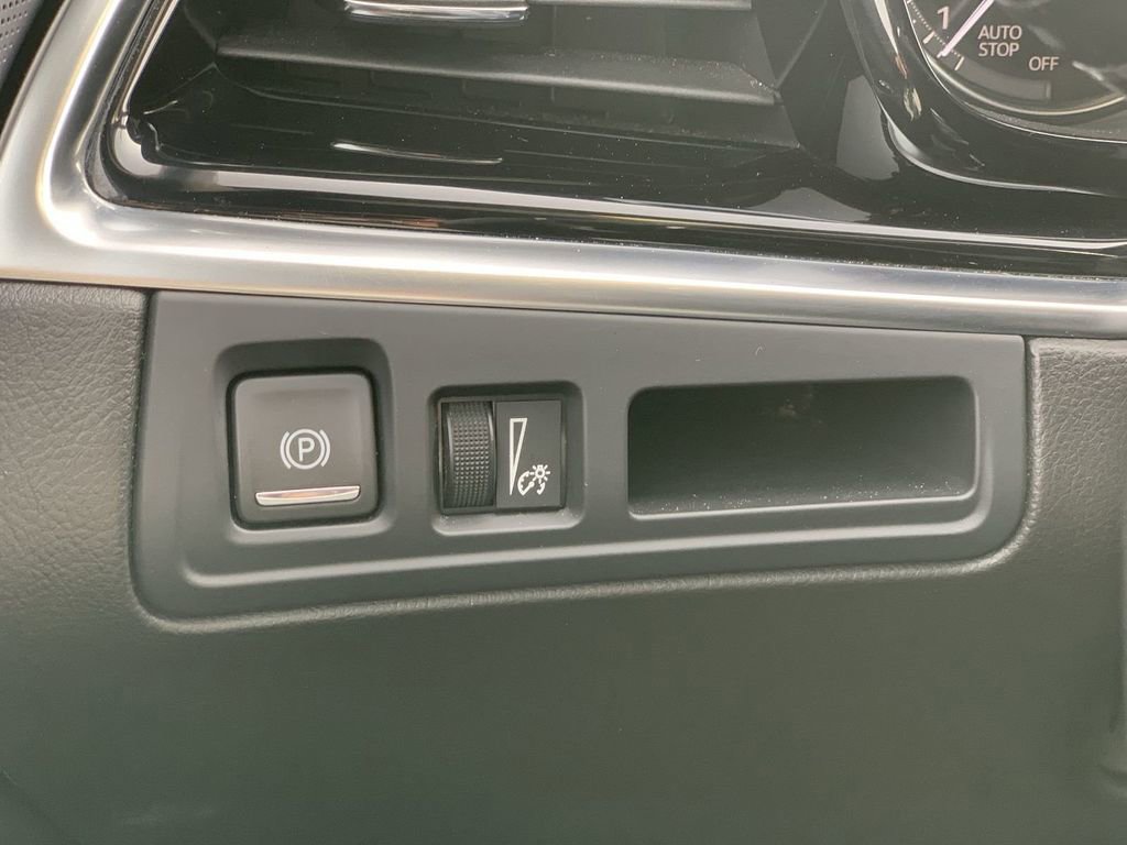 Used 2023 Cadillac XT6 Premium Luxury image 15