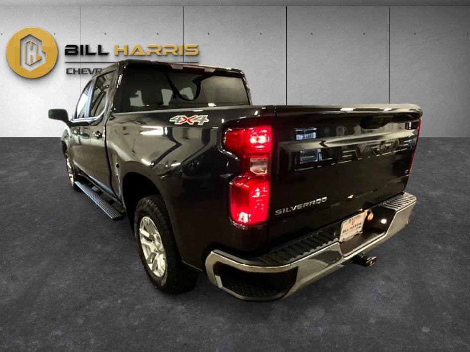 Used 2024 Chevrolet Silverado 1500 LT AWD/4WD image 12