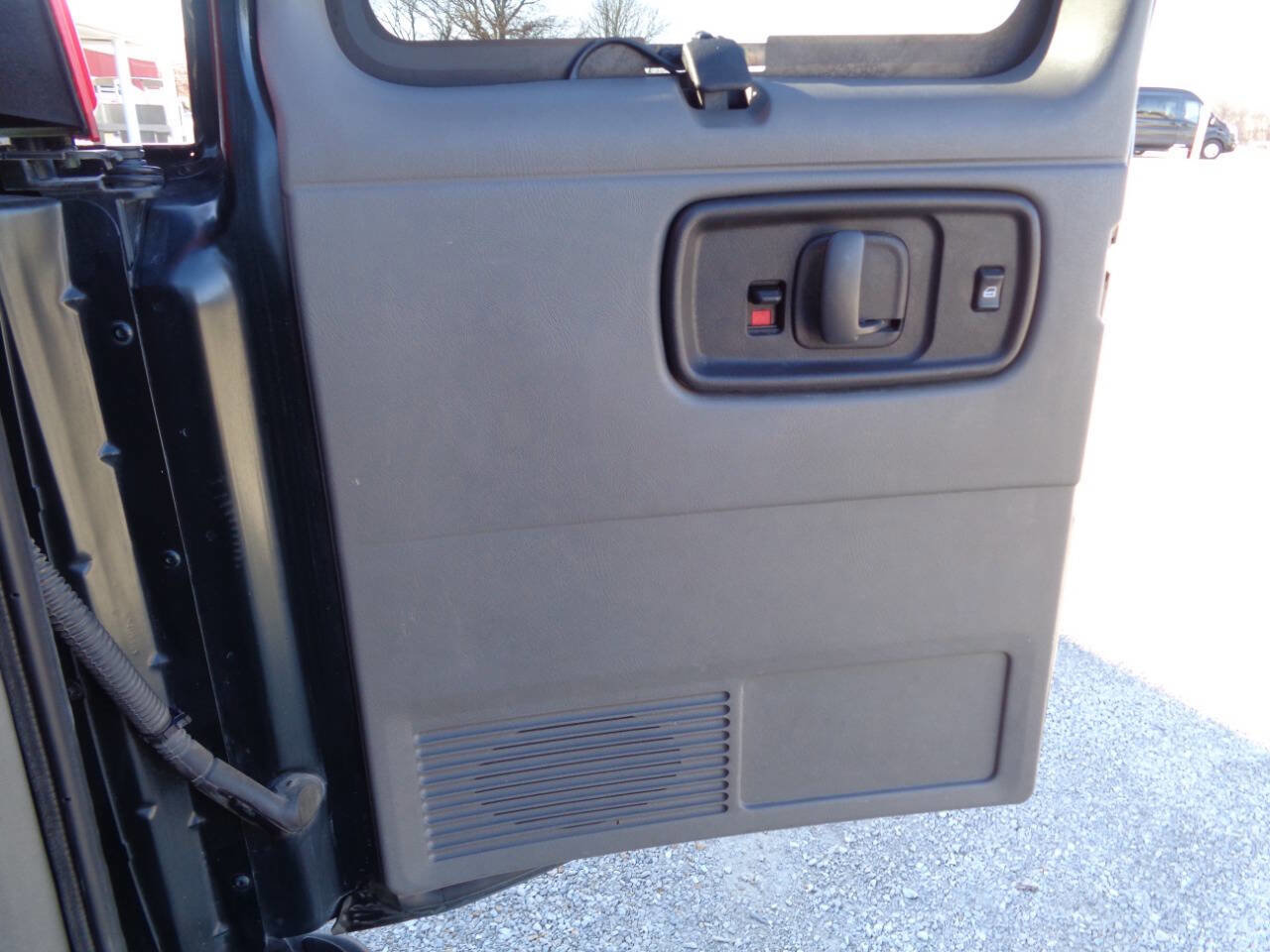 Used 2016 GMC Savana 3500 LT w/ LT Preferred Equipment Group image 54