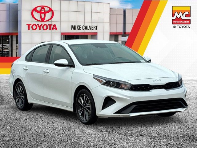 Used 2024 Kia Forte LXS w/ LXS Technology Package FWD image 7