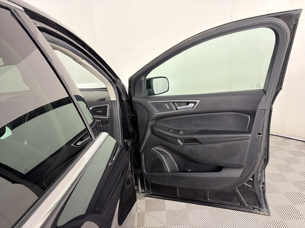 Used 2024 Ford Edge SEL AWD/4WD image 30