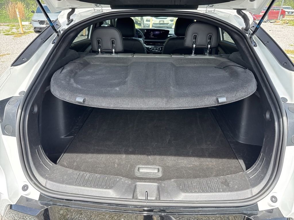 Used 2025 Buick Envista Sport Touring image 14