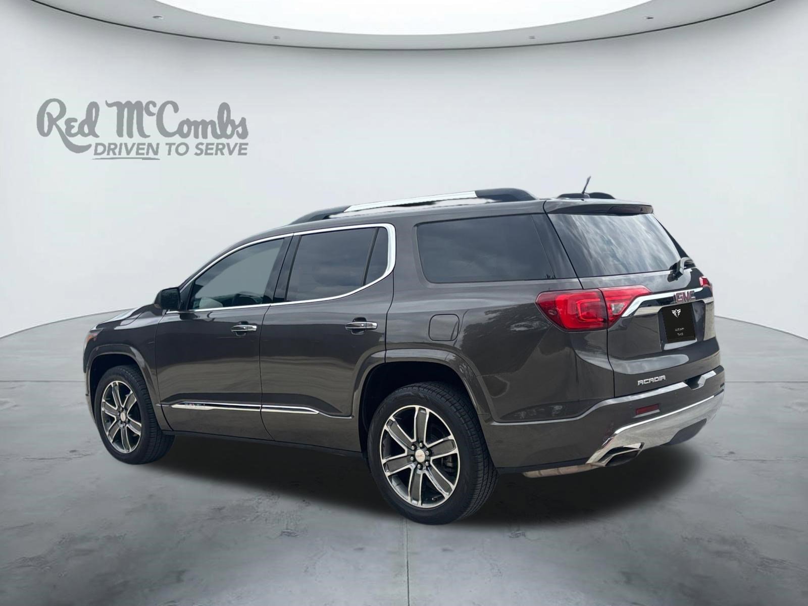 Used 2019 GMC Acadia Denali w/ Technology Package image 3