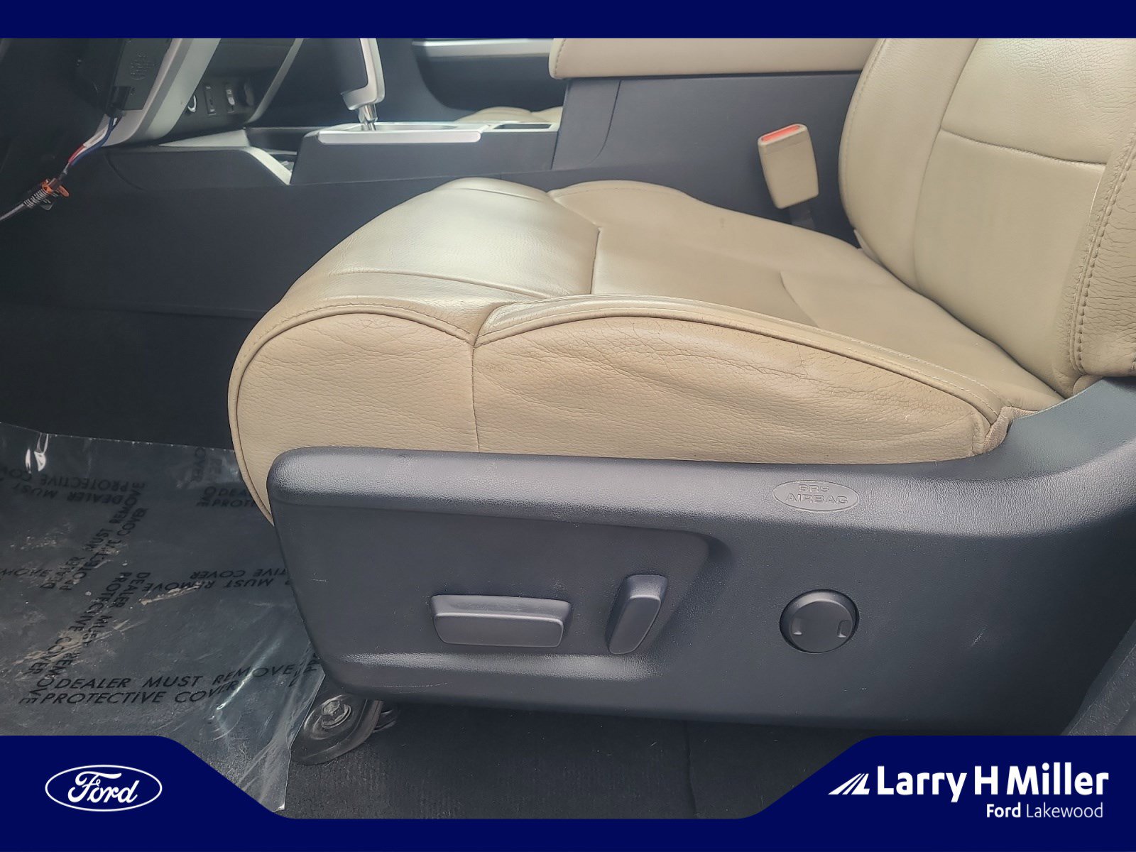 Used 2014 Toyota Tundra Limited w/ Limited Premium Package image 14