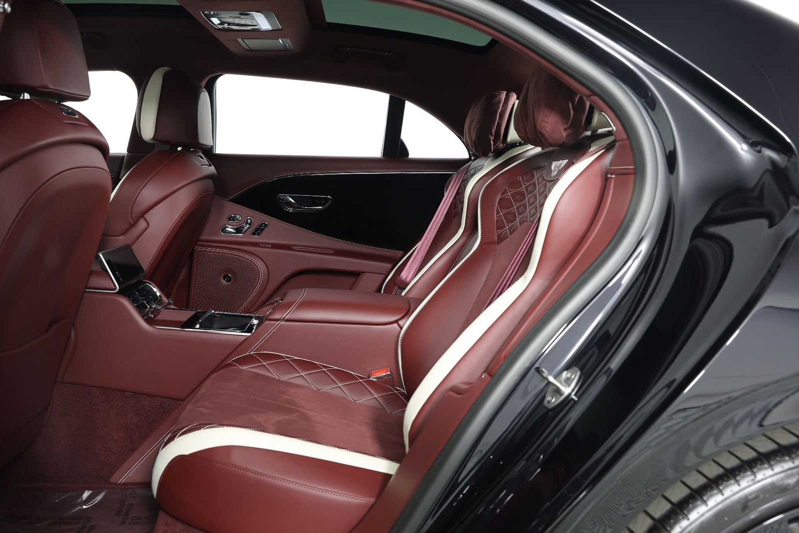 Used 2024 Bentley Flying Spur W12 AWD/4WD image 26