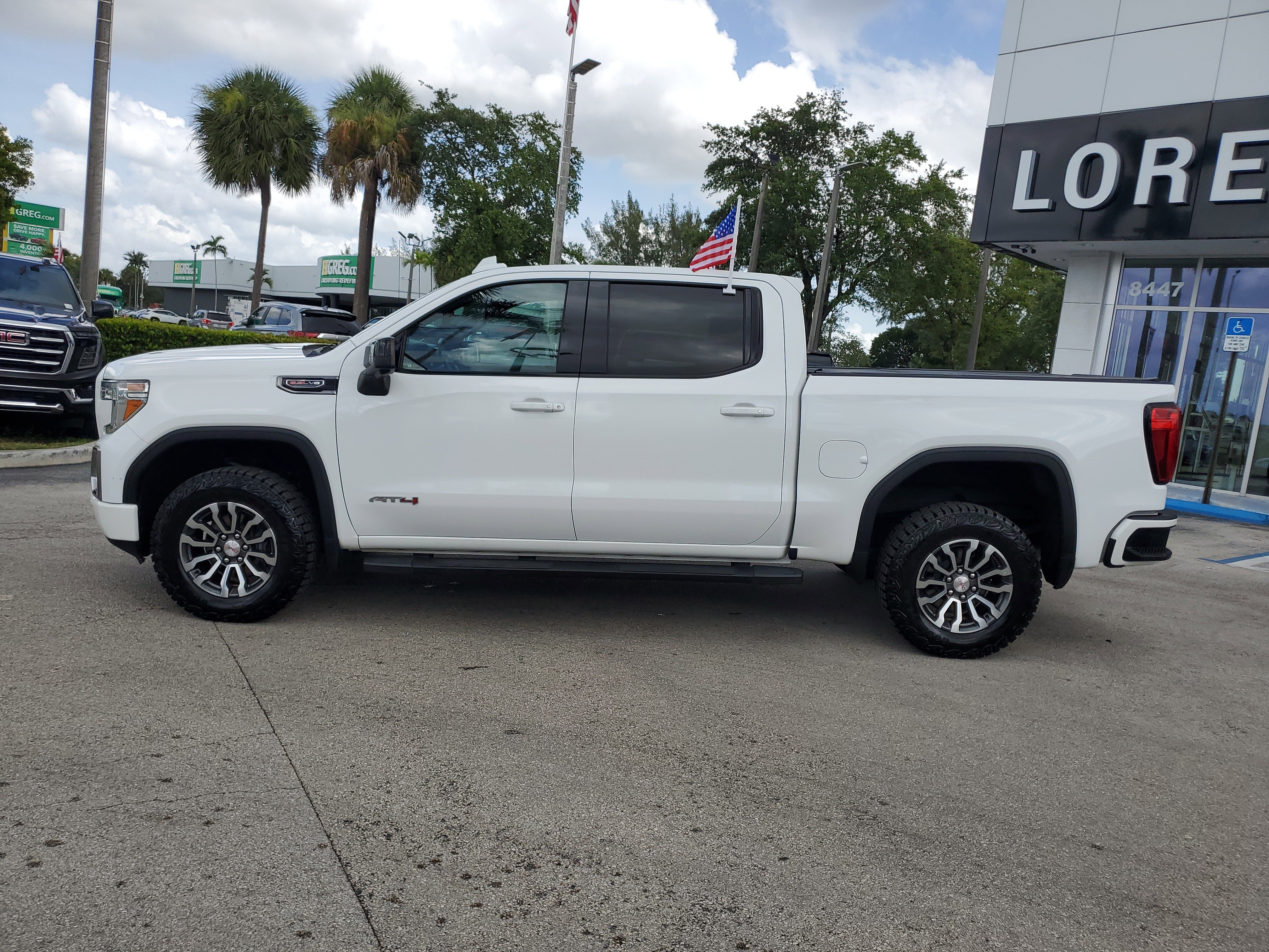 Used 2020 GMC Sierra 1500 AT4 w/ AT4 Premium Package image 8