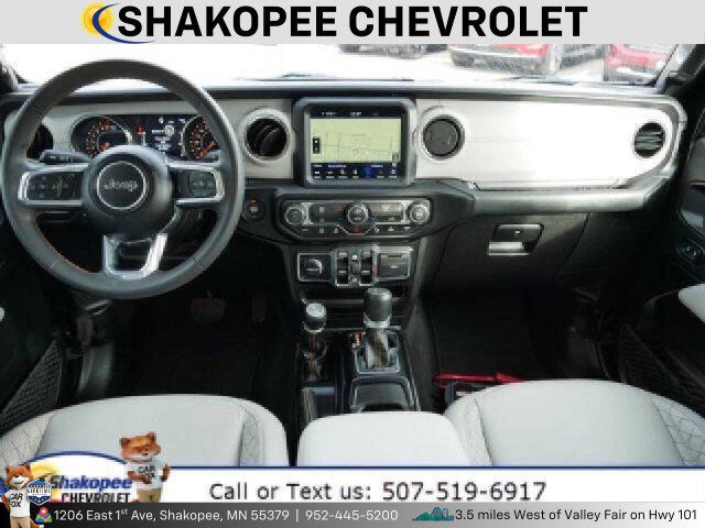 Used 2023 Jeep Gladiator Overland image 14