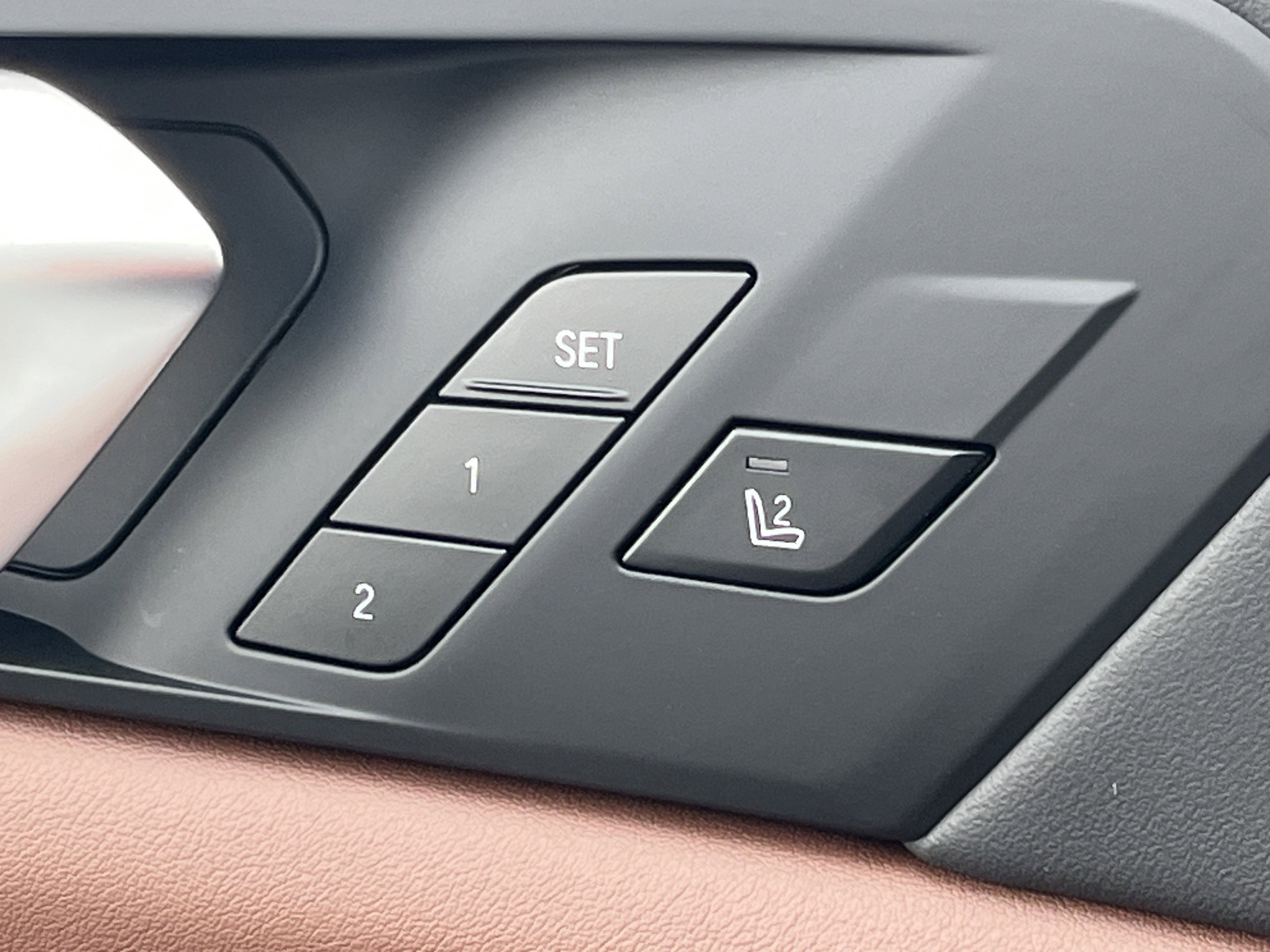 New 2026 BMW X5 sDrive40i w/ M Sport Package RWD image 16