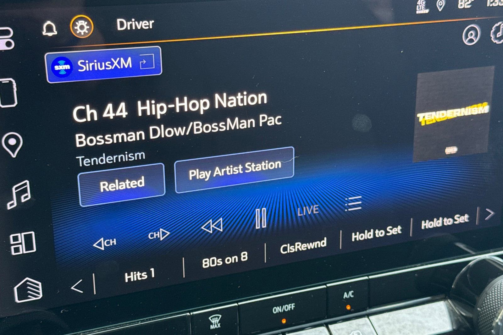 Used 2023 Chevrolet Colorado W/T image 18