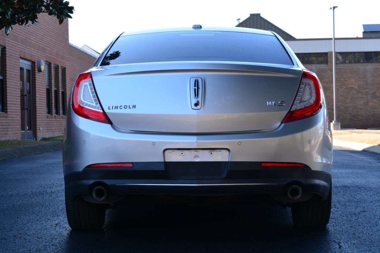 Used 2013 Lincoln MKS image 6