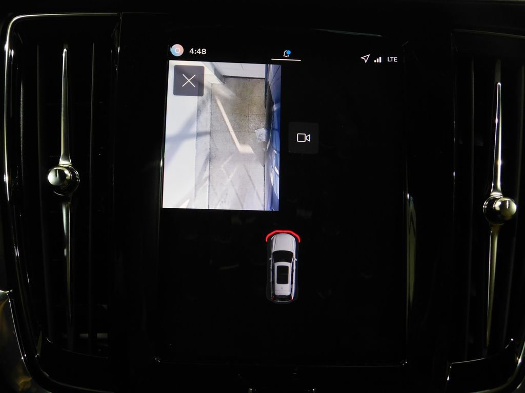 Used 2026 Volvo V90 B6 Cross Country Ultra image 51