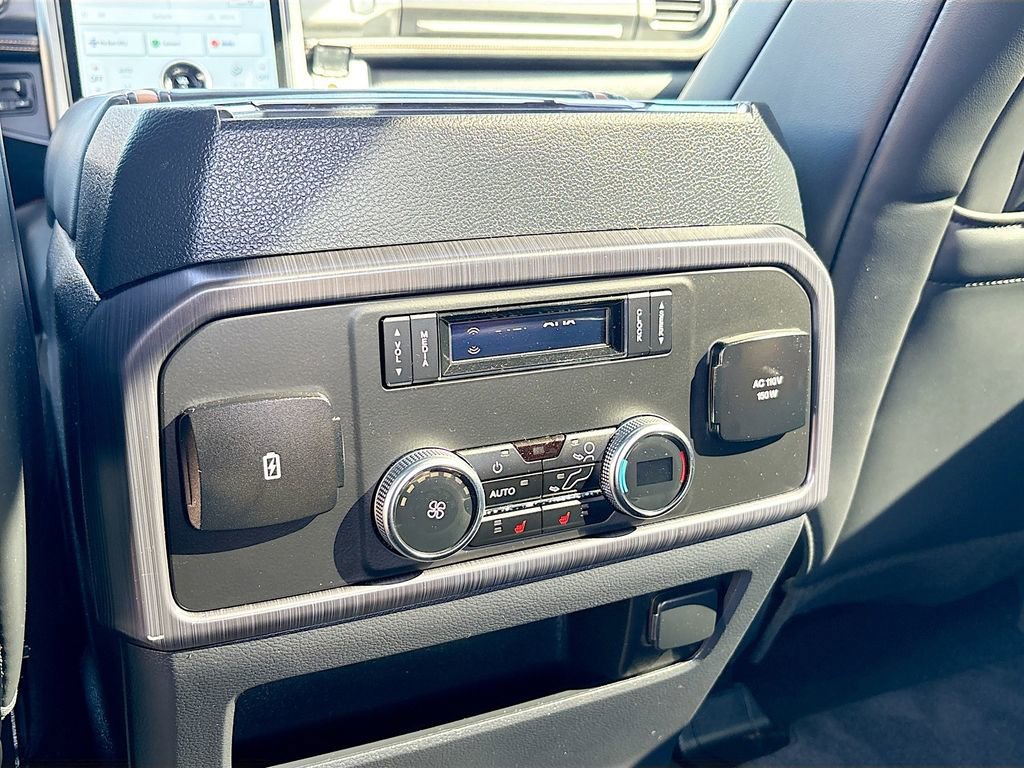 Used 2024 Ford Expedition Platinum AWD/4WD image 27