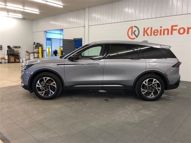 Used 2024 Lincoln Nautilus Premier w/ Equipment Group 102A image 4