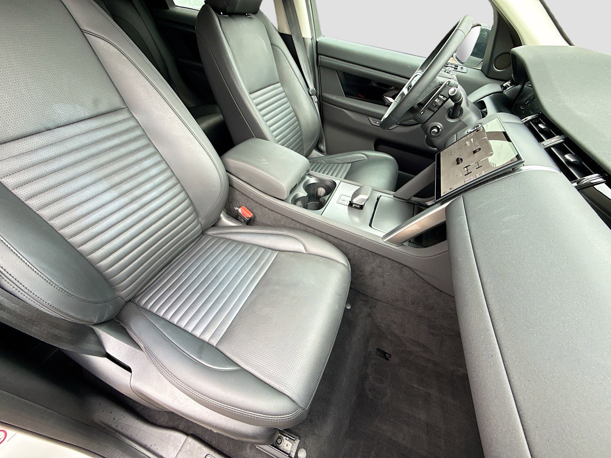 Certified 2025 Land Rover Discovery Sport S image 14