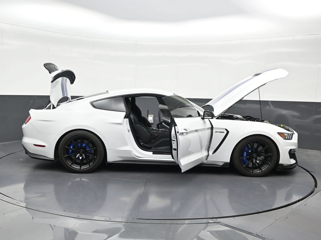 Used 2018 Ford Mustang Shelby GT350 w/ Electronics Package RWD image 35