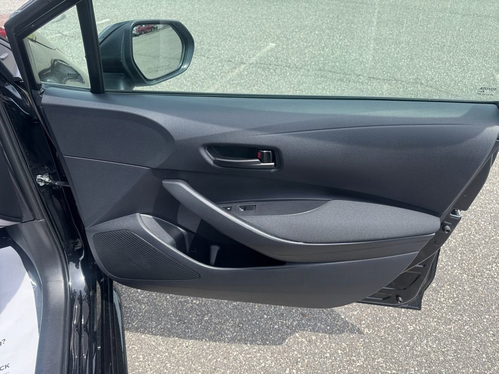 Used 2024 Toyota Corolla LE FWD image 18