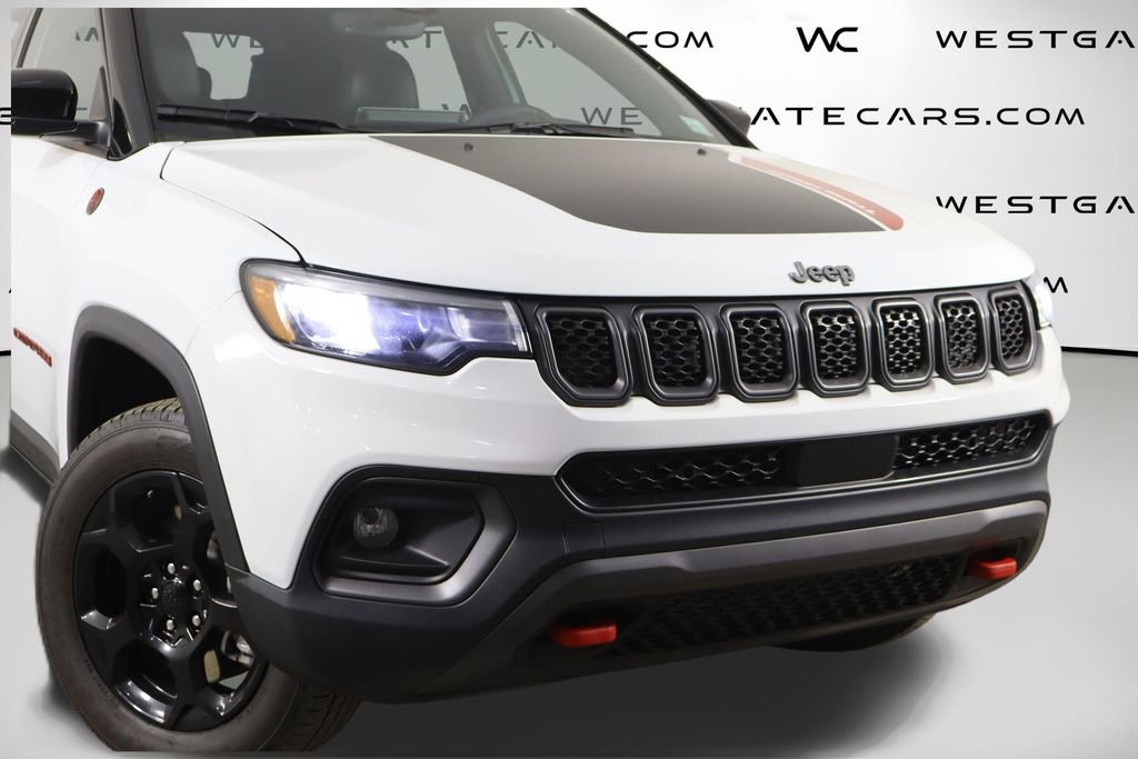 Used 2024 Jeep Compass Trailhawk AWD/4WD image 46