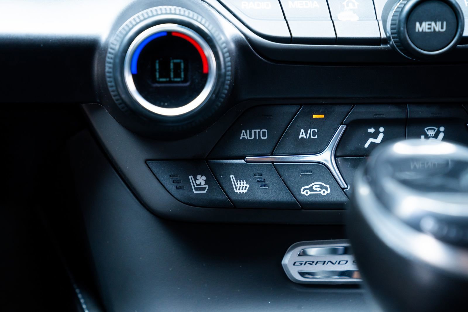 Used 2018 Chevrolet Corvette Grand Sport RWD image 13