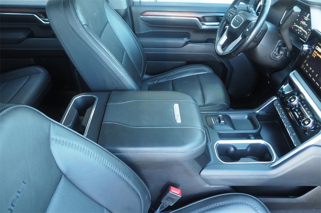 Used 2024 GMC Sierra 3500 Denali w/ Denali Reserve Package image 24