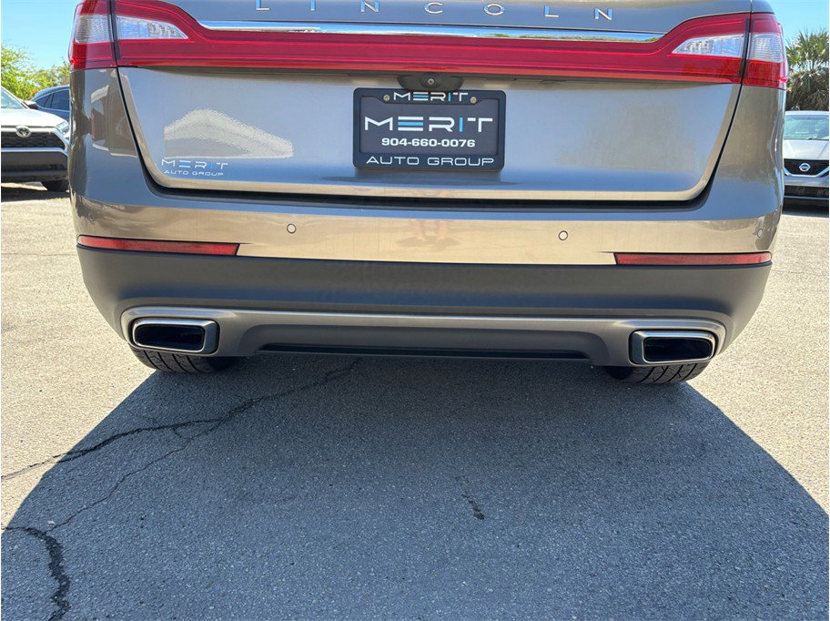 Used 2018 Lincoln MKX Reserve w/ Driver Assistance Package image 17