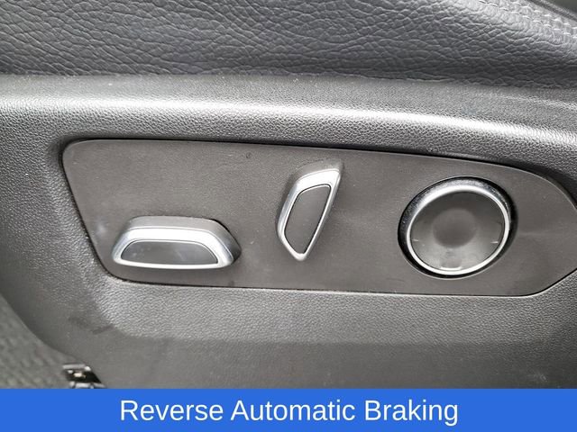 Used 2023 GMC Yukon XL Denali image 18