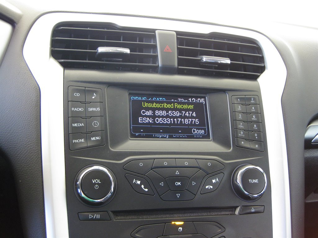 Used 2013 Ford Fusion SE FWD image 18