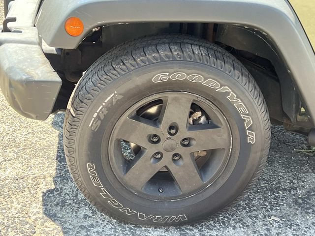 Used 2008 Jeep Wrangler Unlimited X AWD/4WD image 10