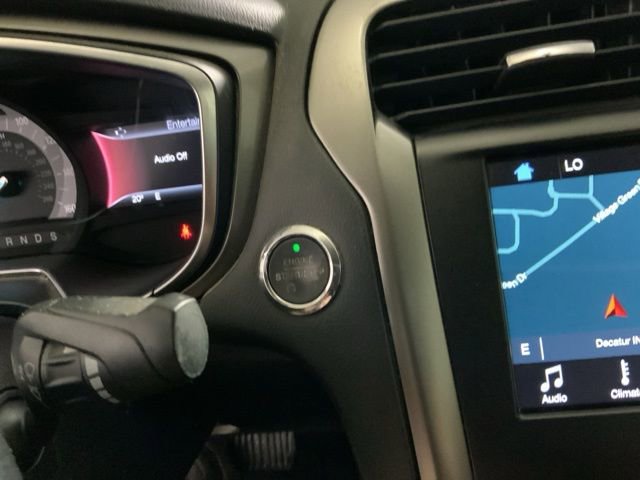 Used 2017 Ford Fusion SE w/ Equipment Group 202A FWD image 22