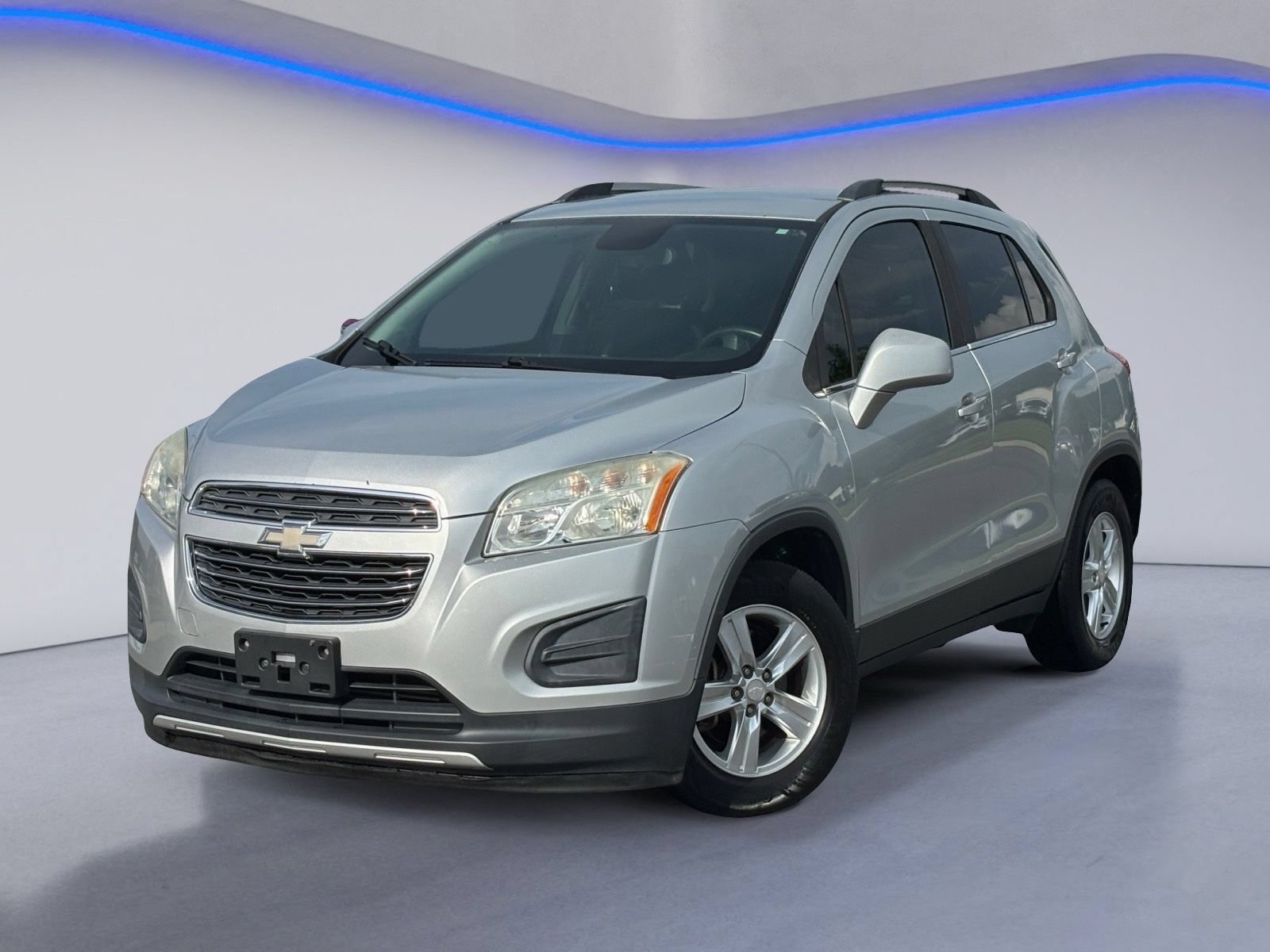 Used 2016 Chevrolet Trax LT w/ LT Convenience Package FWD image 2