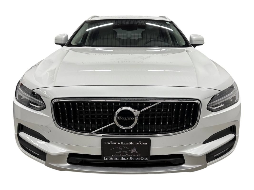 Used 2020 Volvo V90 T6 Cross Country w/ Protection Package AWD/4WD image 8