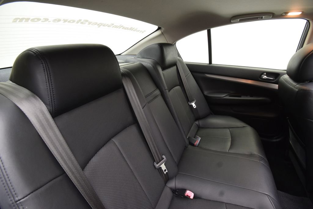 Used 2015 INFINITI Q40 AWD w/ Navigation Package image 22
