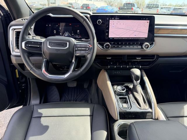 Used 2024 GMC Canyon Denali video 2