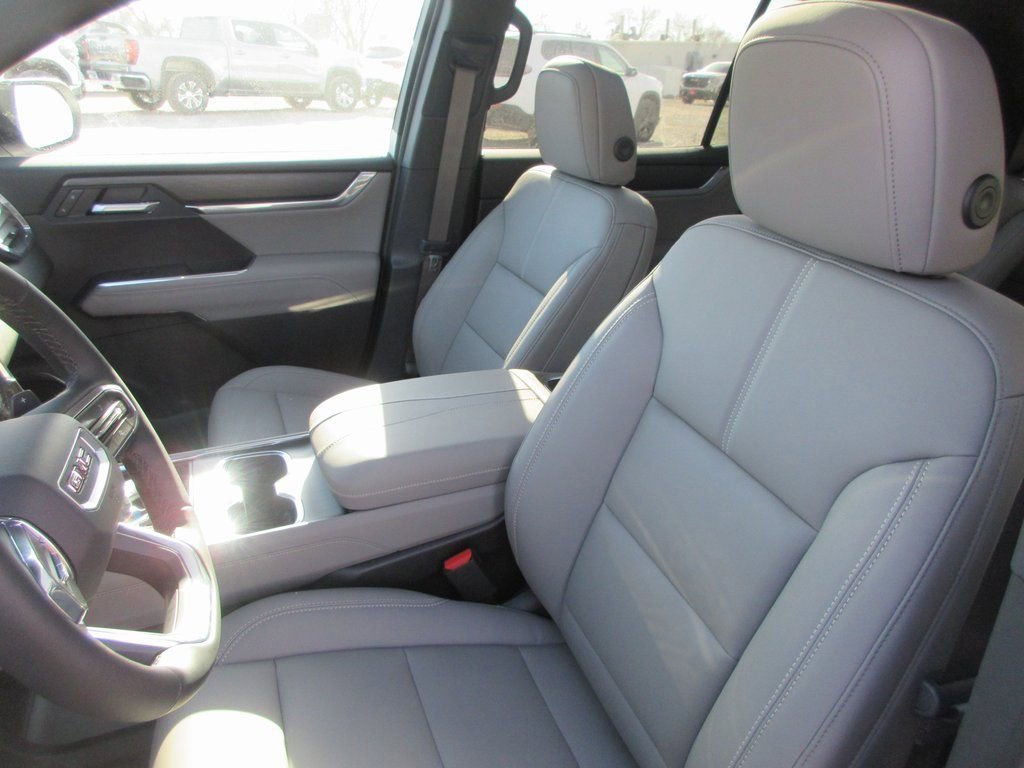 New 2026 GMC Acadia Elevation w/ Black Edition image 12