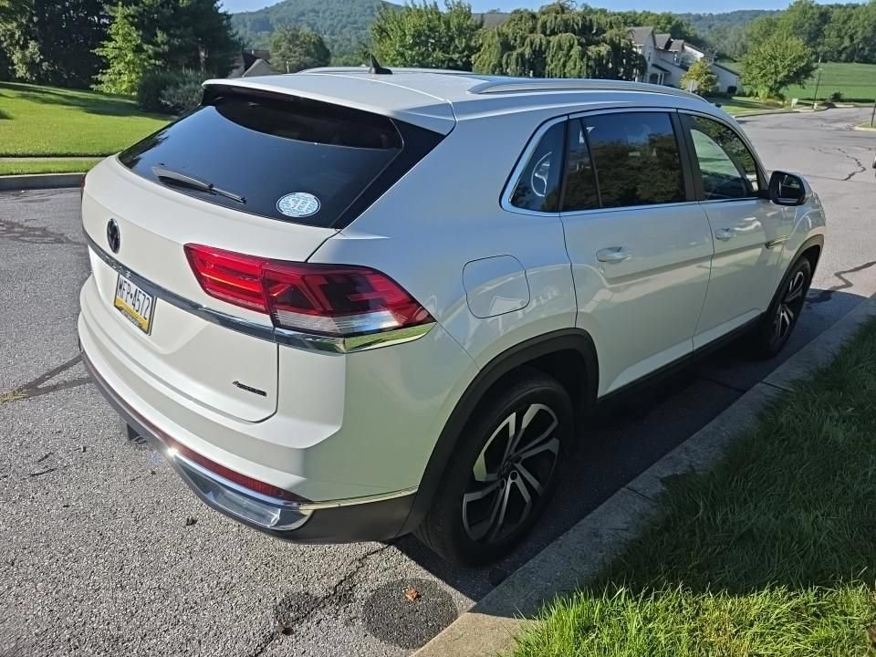 Used 2023 Volkswagen Atlas Cross Sport SEL AWD/4WD image 8